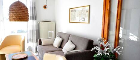 Fernseher, Stereoanlage