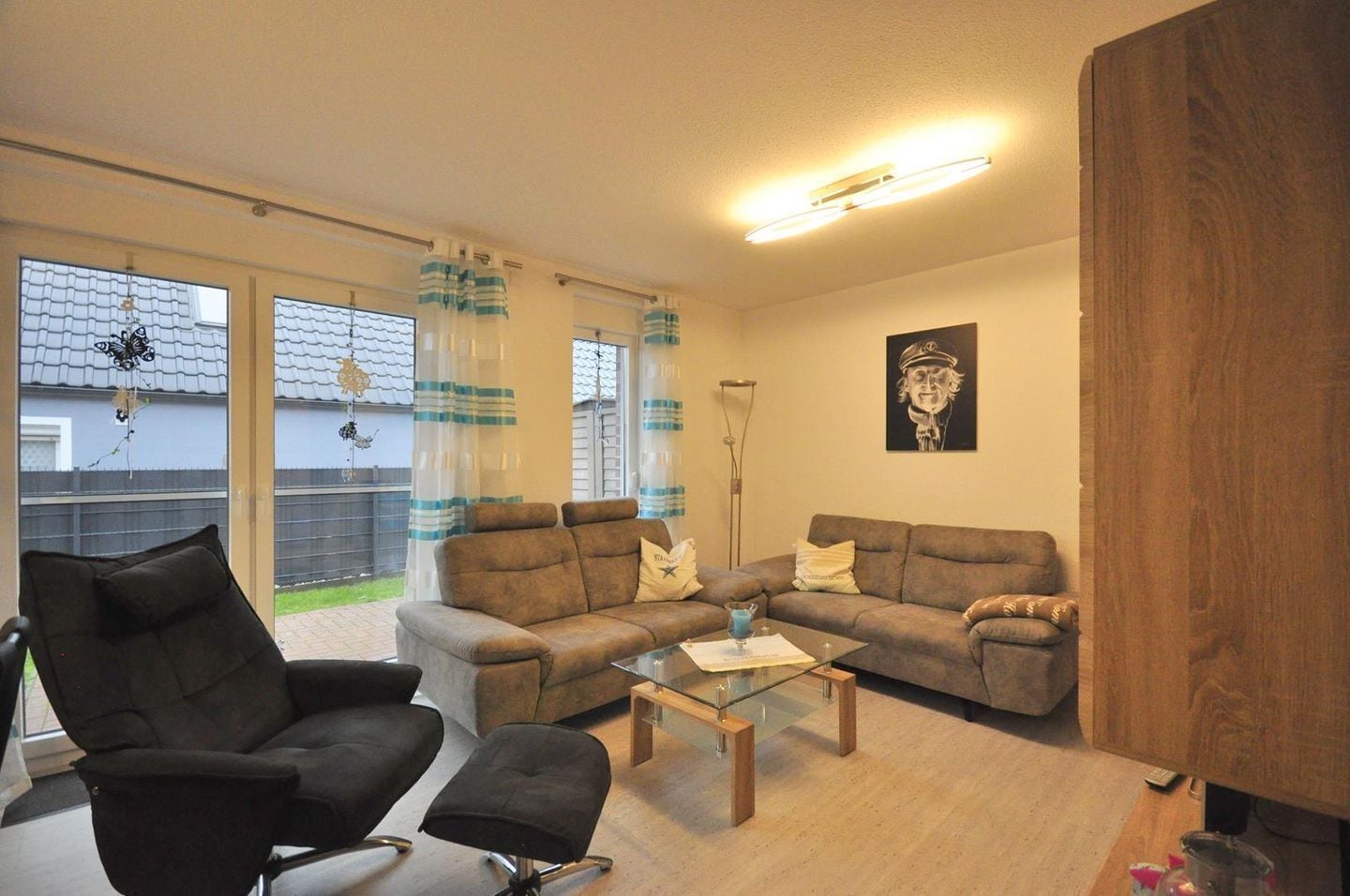 Televisión, reproductor de DVD y estéreo 