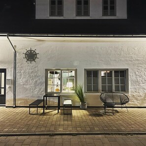 Terrace/patio - Modernly equipped 1-room apartment for up to two people and a dog (Hörnum (Sylt))