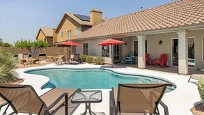 Pool - Cave Creek Gem: Heated Pool, Sleeps 8 (Cave Creek)