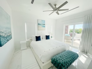 2 soverom, skrivebord, strykejern/-brett og wi-fi (inkludert)