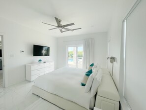 2 soverom, skrivebord, strykejern/-brett og wi-fi (inkludert)