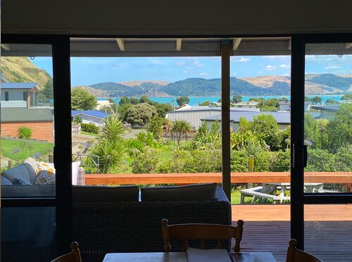 Seaviews & Sunshine in Māhia