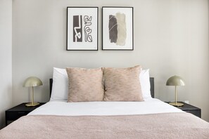 1 chambre, fer et planche Ă repasser, Wi-Fi, draps fournis