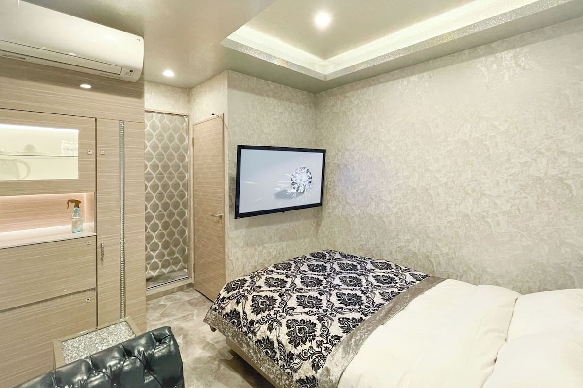 Habitación doble estándar, para fumadores | Wifi gratis y ropa de cama
