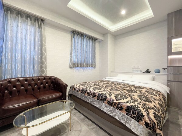 Grace Double Room, Smoking