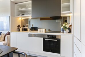 Deluxe Apartment | Private kitchen - Lovely and warm one bedroom in the CBD (Auckland)