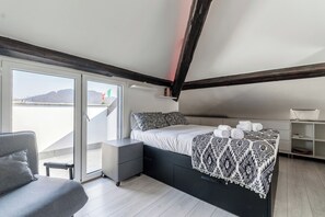 1 bedroom, iron/ironing board, WiFi, bed sheets - Loft Rooftop in Como - 3 Terraces, Park, Ac, Bbq (Como)