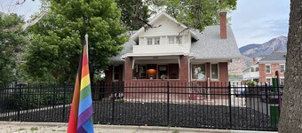Charming 2 bed Bungalow in Historic neighborhood!