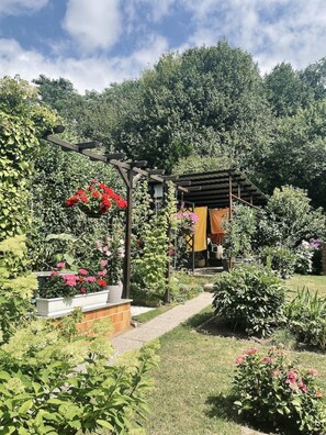 Property grounds - Apartment 'Am Hasenberg' with Garden & Wi-Fi (Bad Doberan)