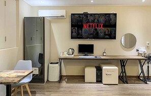 Habitación Premium con 2 camas individuales | Ropa de cama de alta calidad y edredones de plumas