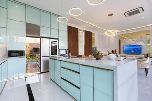 Private kitchen - Villa Louis Legian by Nagisa Bali (Legian)
