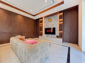Living area - Villa Louis Legian by Nagisa Bali (Legian)