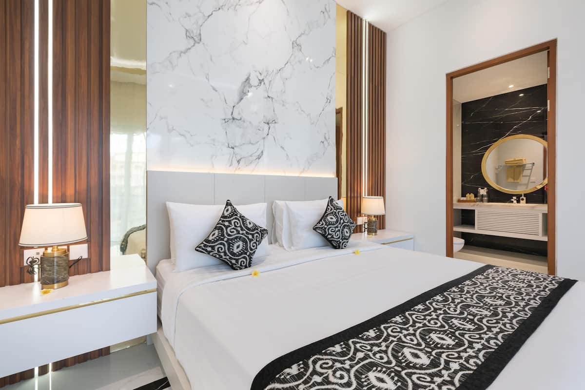 Family Villa, 4 Bedrooms, City View | 3 bedrooms, bed sheets