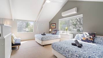 7 Schlafzimmer, Bügeleisen/Bügelbrett, Internetzugang, Bettwäsche