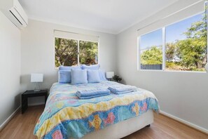 7 Schlafzimmer, Bügeleisen/Bügelbrett, Internetzugang, Bettwäsche