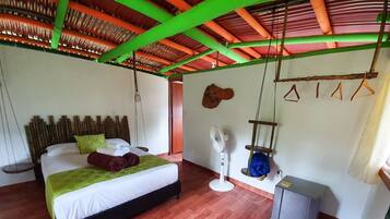 1 bedroom, internet, bed sheets