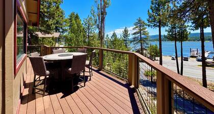 Luxury lakefront home in Big Bear w/spectacular lake views, AC, EVC & Generator!