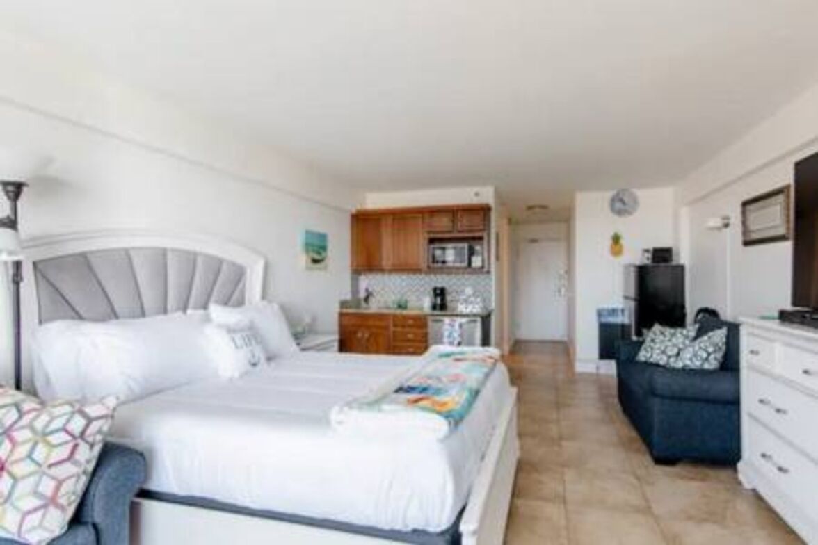 3 Beds Luxury Beachfront Studio Ideal 4 Long Stays