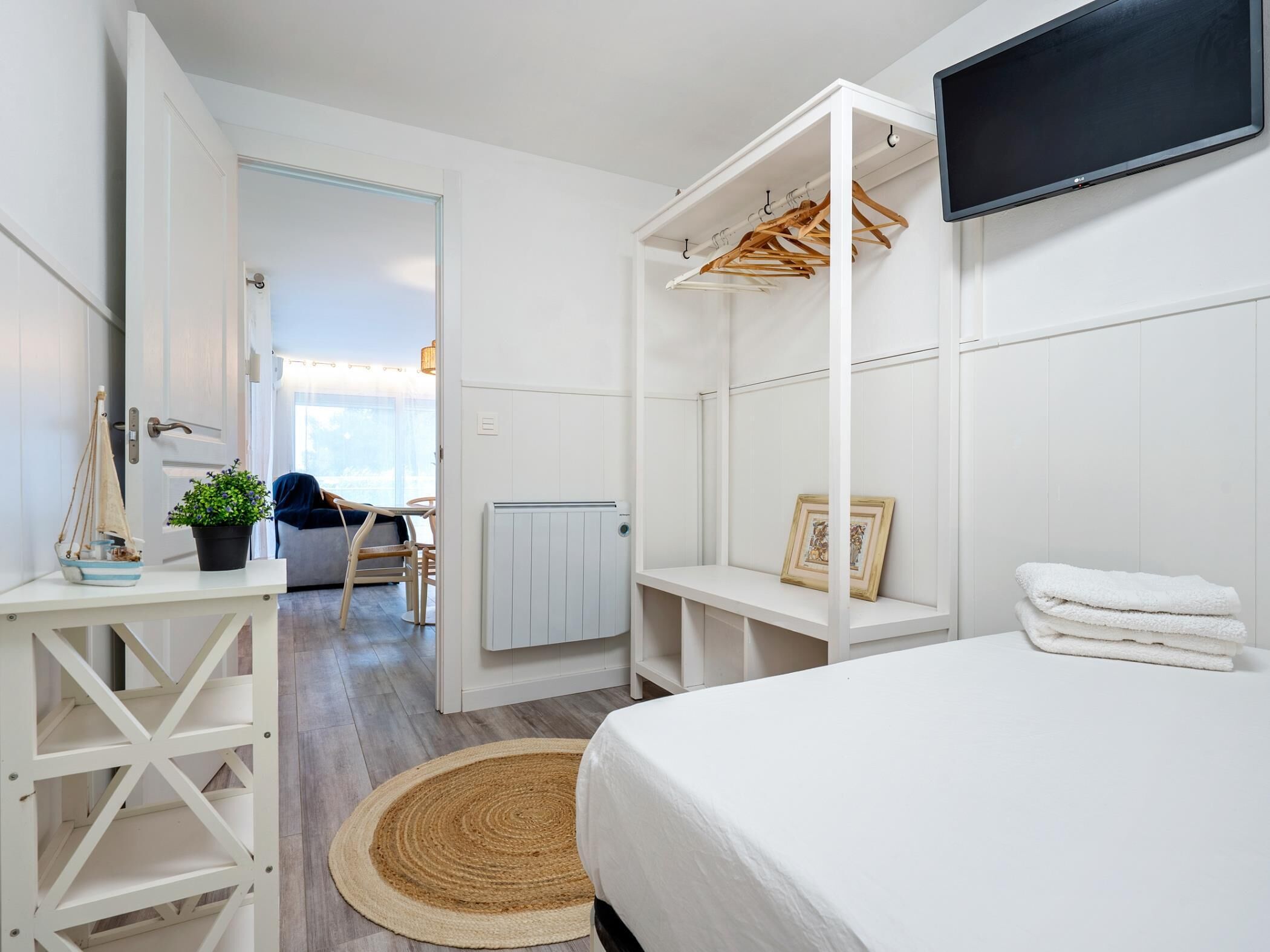 2 dormitorios, tabla de planchar con plancha, Internet gratis