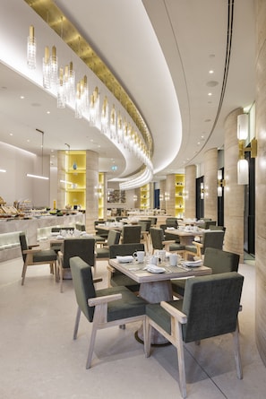 Daily buffet breakfast (EUR 25 per person)