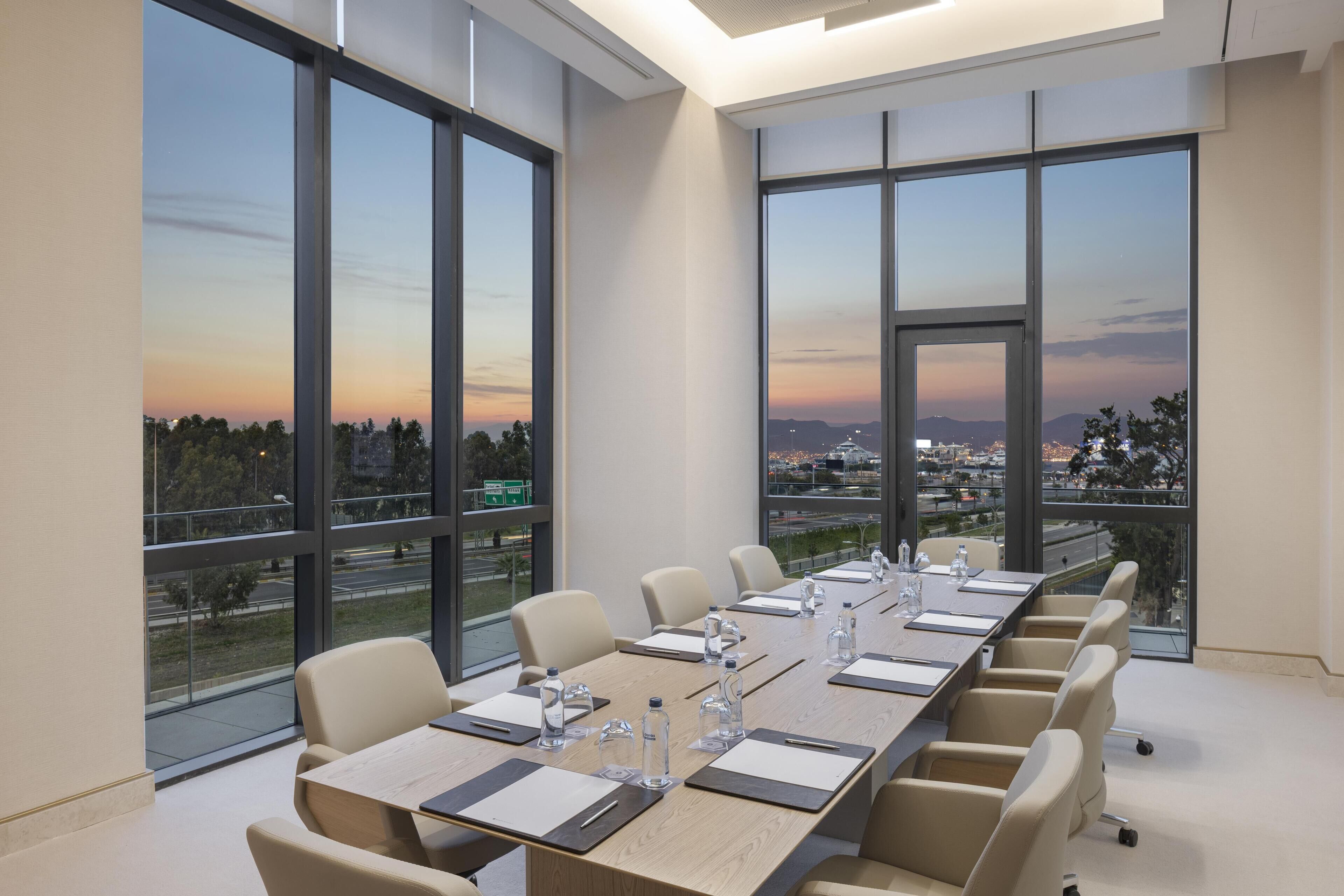 Photo - Grand Hyatt Izmir IstinyePark