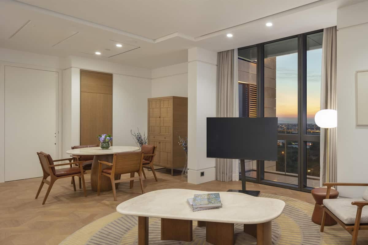 Suite (Regency) | Premium bedding, down comforters, minibar, in-room safe