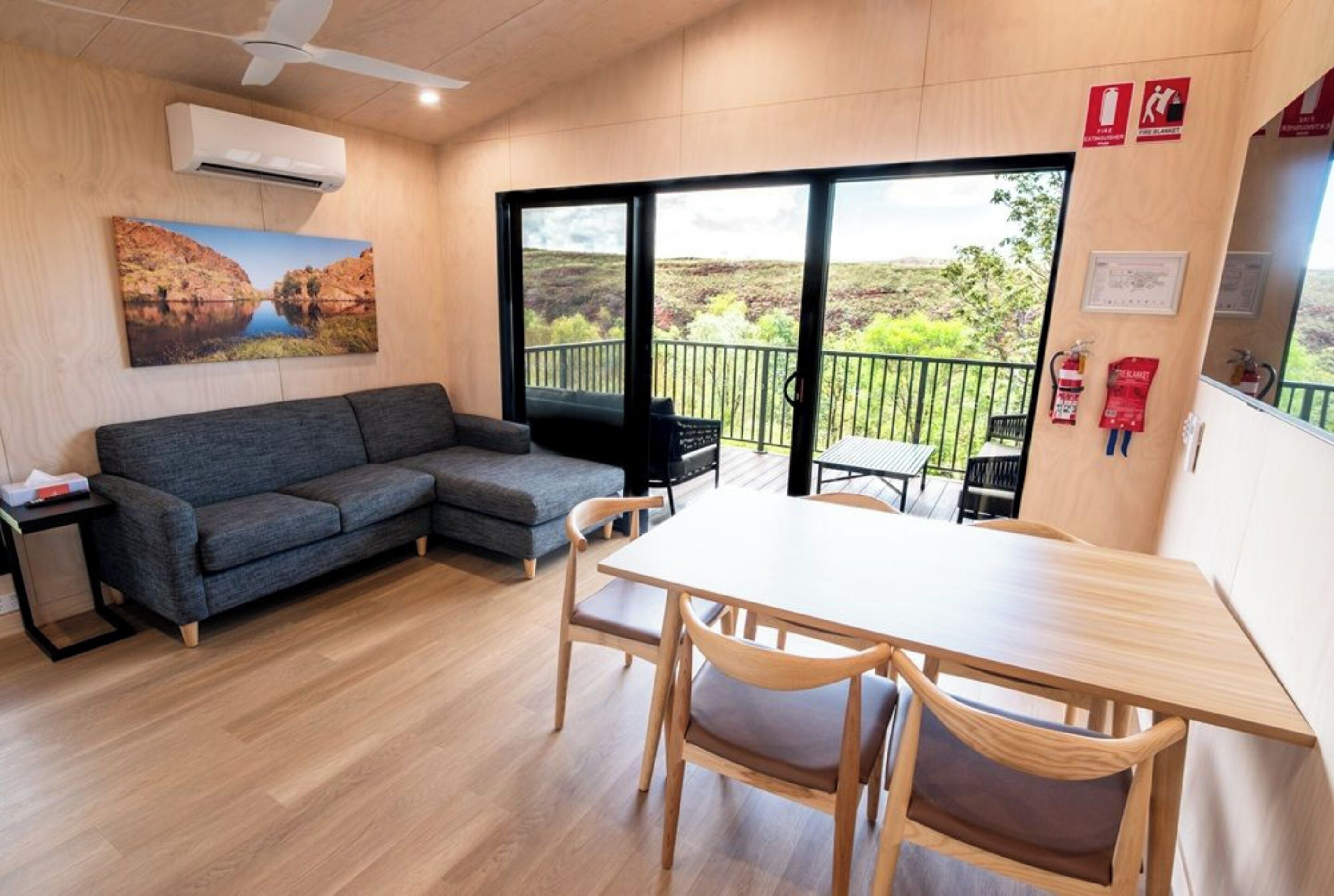 Deluxe 2 Bedroom Duplex Cabin - Sleeps 4 | Área de sala de estar