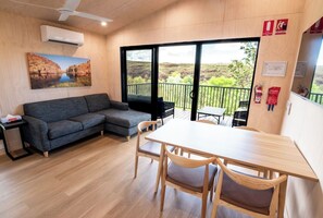 Deluxe 2 Bedroom Duplex Cabin - Sleeps 4 | Living area