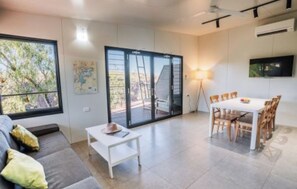 Living area - Discovery Resorts- Lake Argyle (Lake Argyle)