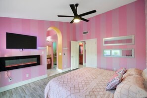 3 عدّة غرف نوم ومكتب ومكواة/لوح كي وواي فاي مجانًا