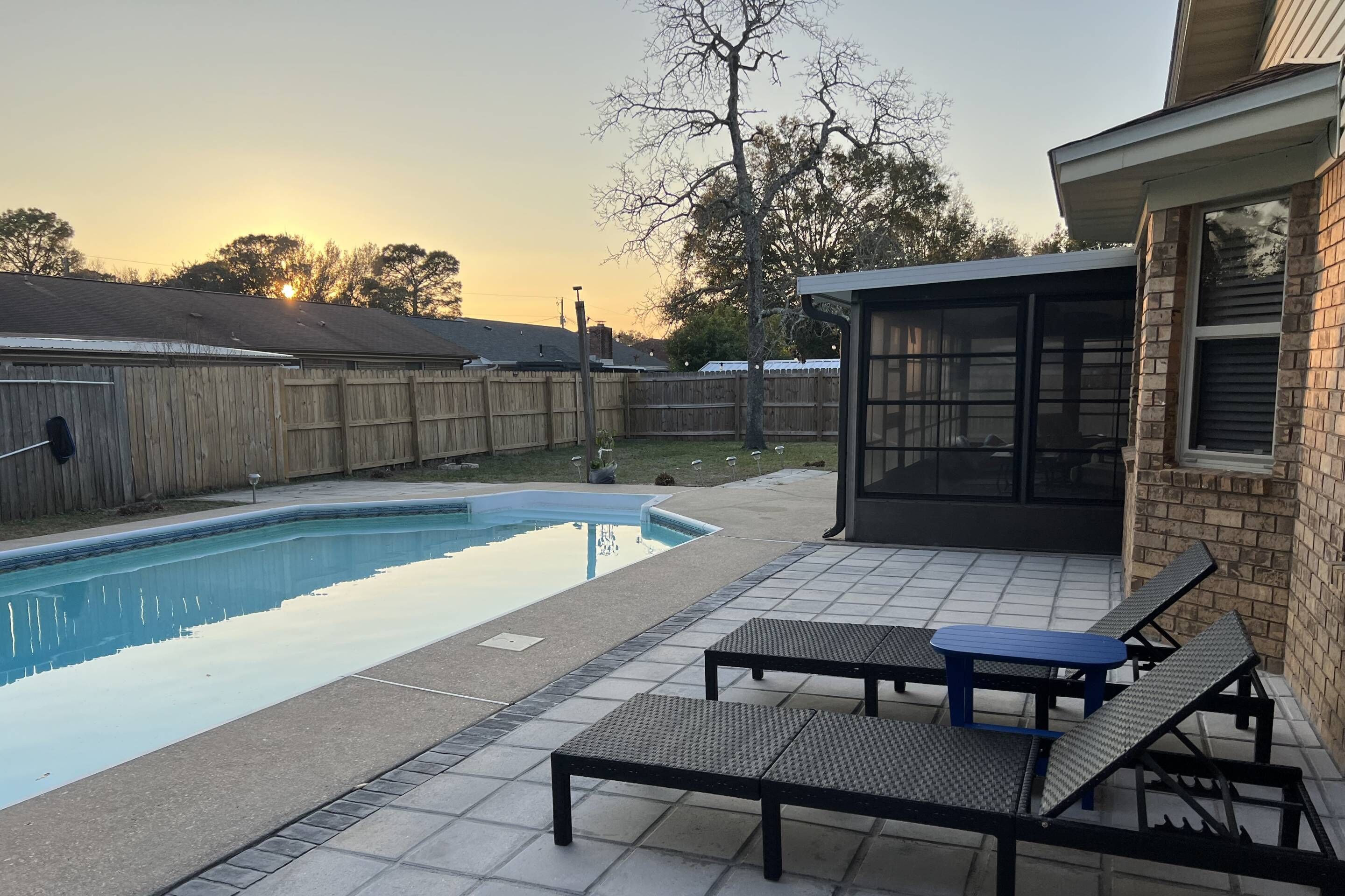Private Pool |Fenced Yard |Garage |Screened Patio |North Pensacola |Convenient to Airport & Shopping