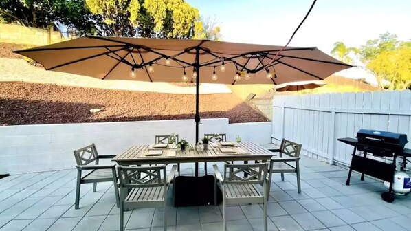 Outdoor dining - Cactus Casino NEW remodeled next to Yaamava Casino (San Manuel) (Highland)