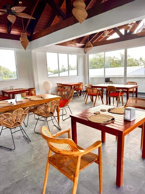 Restaurant - Sands Grand Hotel (Dhigurah)