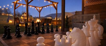 ⛰️Views! Pool&hot tub! Firepit area! 20 mins to DWood, fenced yard! Pets welcome!