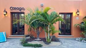 A building with a sign reading "CasaGo homes on the go". - Casa Patricia by Casago (Loreto)