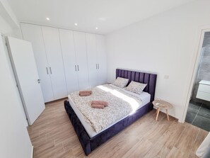 Standard-Apartment | 2 Schlafzimmer, Schreibtisch, laptopgeeigneter Arbeitsplatz