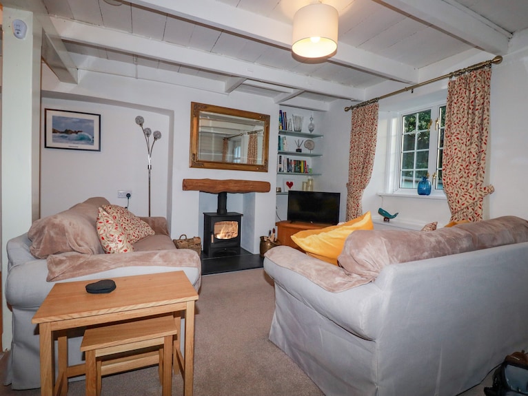 Gwynn Cottage, Pet Friendly, Country Holiday Cottage In St Mabyn - Cornualles