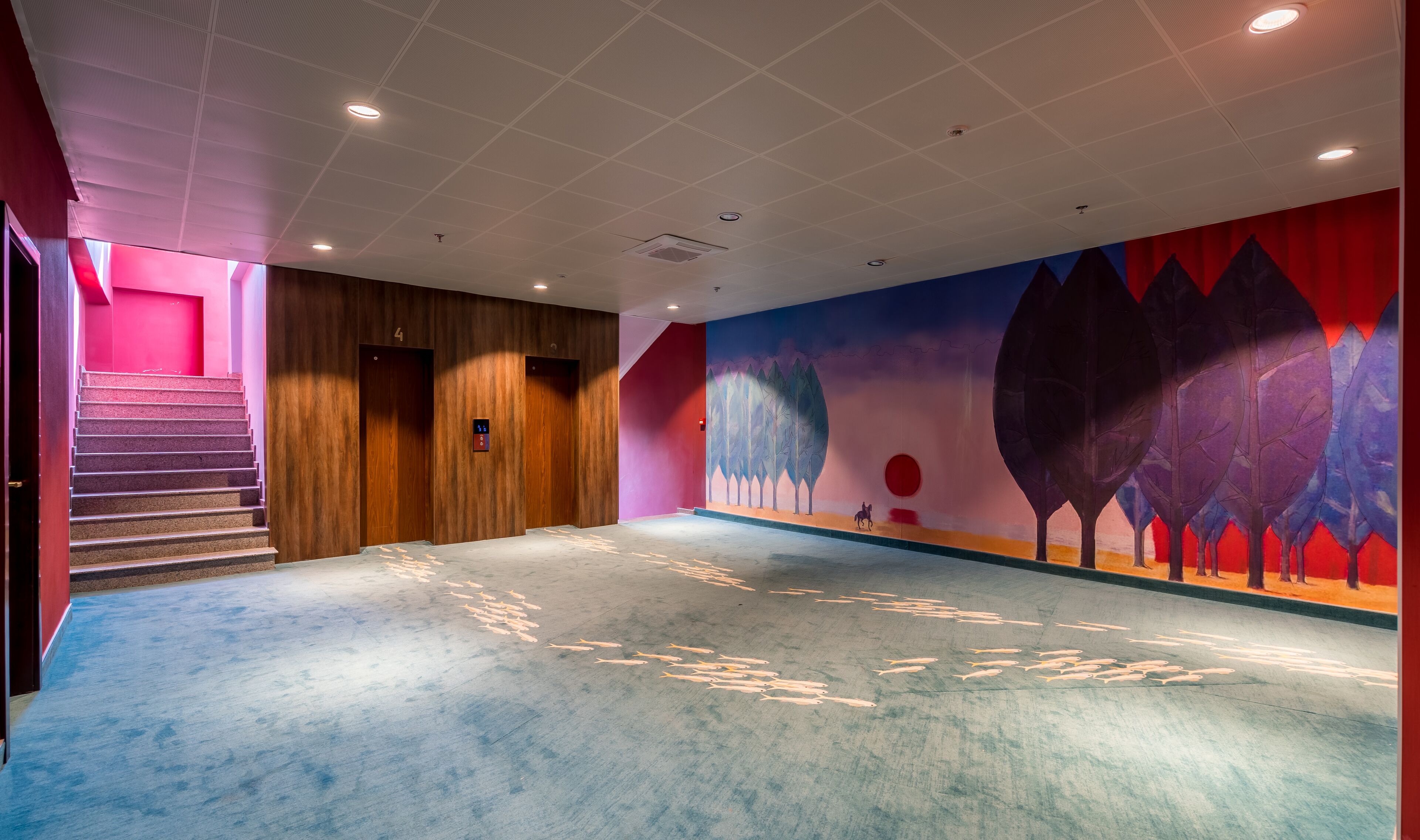 تفاصيل الفندق من الداخل