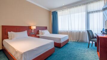 Standard Twin Room | In-room safe, laptop workspace, free cribs/infant beds, free WiFi