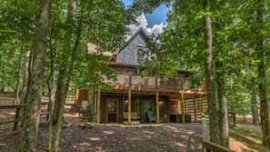 Front of property - Blue Chalet by Escape to Blue Ridge (Mineral Bluff)