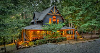 Blue Chalet by Escape to Blue Ridge