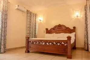 3 Schlafzimmer, Reisekinderbett, WLAN