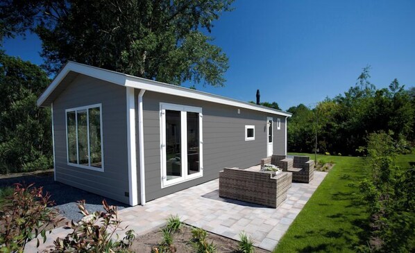 Exterior - Chalet with 2 bedrooms and a terrace (Hulshorst)