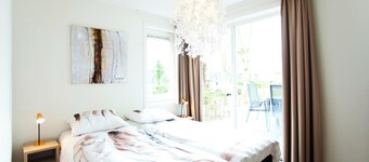 Bungalow with 5 bedrooms and a terrace