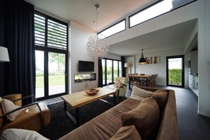 Living area - Chalet with 3 bedrooms and a terrace (Nijkerk)