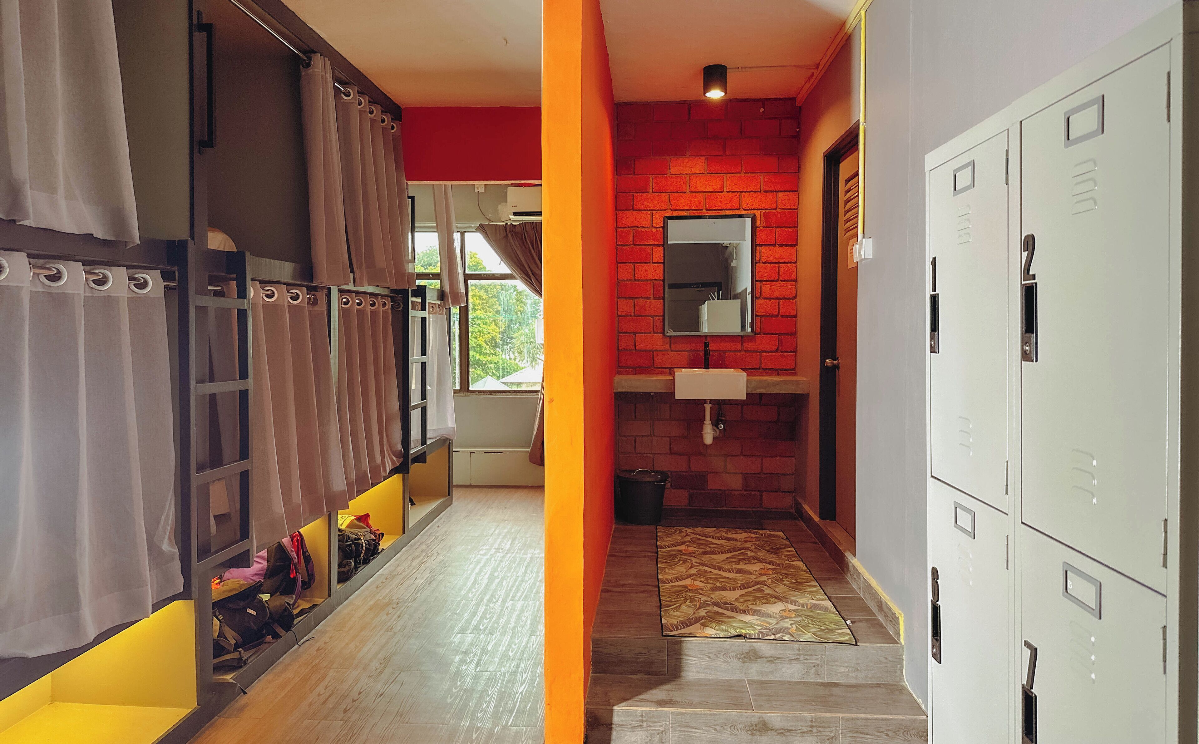 Standard Shared Dormitory, Mixed Dorm | In-room safe, individually decorated, individually furnished, desk