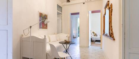 3 bedrooms, bed sheets