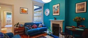 Escape to Boscobel: Enjoy a Cosy 1 Bed Apartment with Free Parking