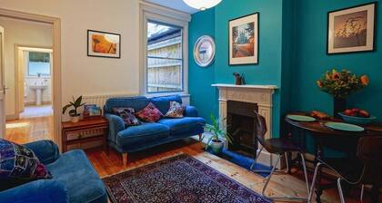 Escape to Boscobel: Enjoy a Cosy 1 Bed Apartment with Free Parking